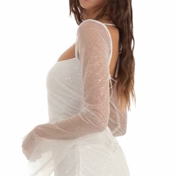 Lucy in the Sky Shimmer Long Sleeve Dress in White - Picture 4 of 6